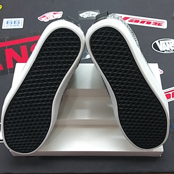 Rare! OTW Collection Vans Alomar Disruptives’ - Picture 4 of 6